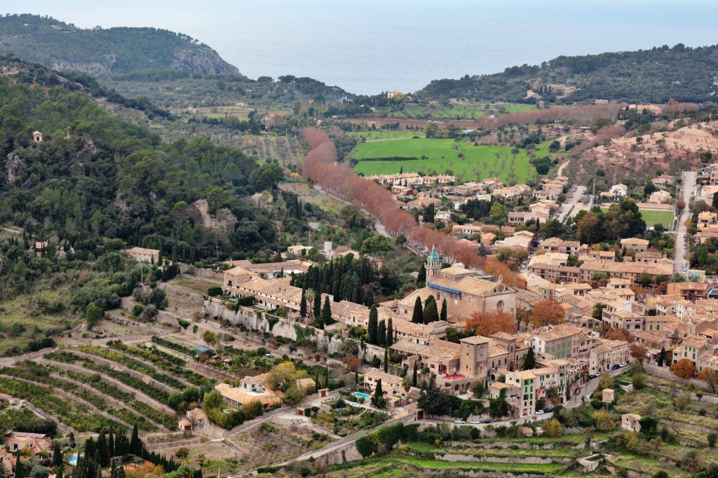Der Weg zwischen Valldemossa und Deià führt durch das Gebirge. Foto fincallorca.