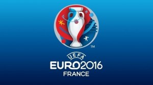 In zehn französischen Stadien spielen 24 Mannschaften um die Europameisterschaft.