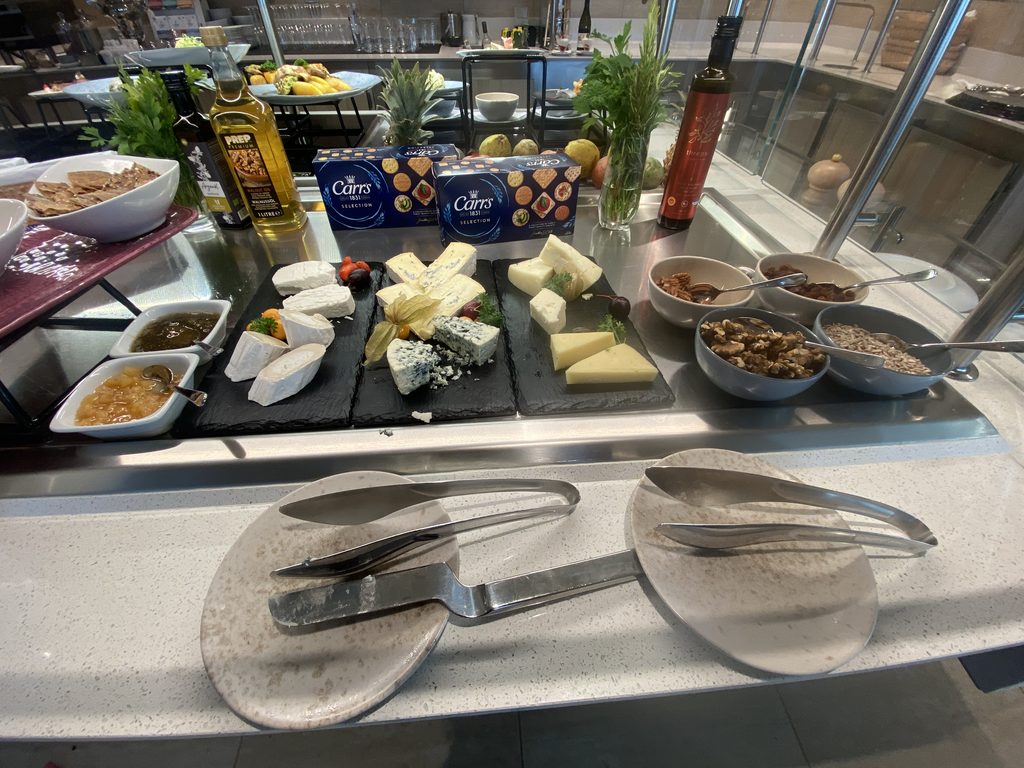 Das Käsebuffet darf in keinem Restaurant auf der Mein Schiff fehlen.