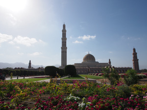 Sultan-Qaboos-Moschee aus rotem Buntsandstein 