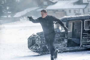 Daniel Craig beim Dreh einer Actionszene für den aktuellen James-Bond-Film "SPECTRE" in Obertilliach, Osttirol. Copyright: 2015 Sony Pictures Releasing GmbH 