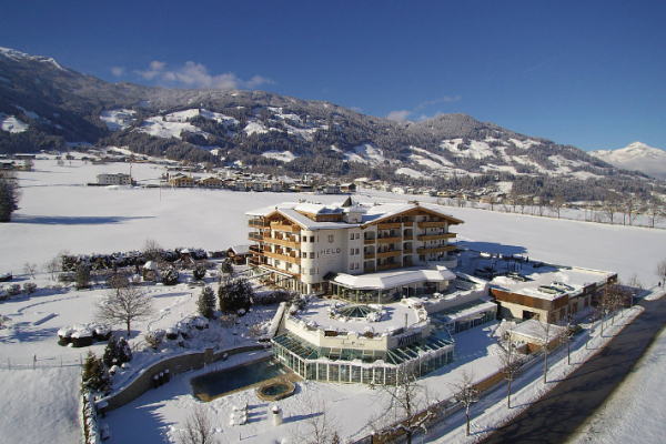 TOP 10 Skihotels Zillertal TOP 10 Skihotels Zillertal