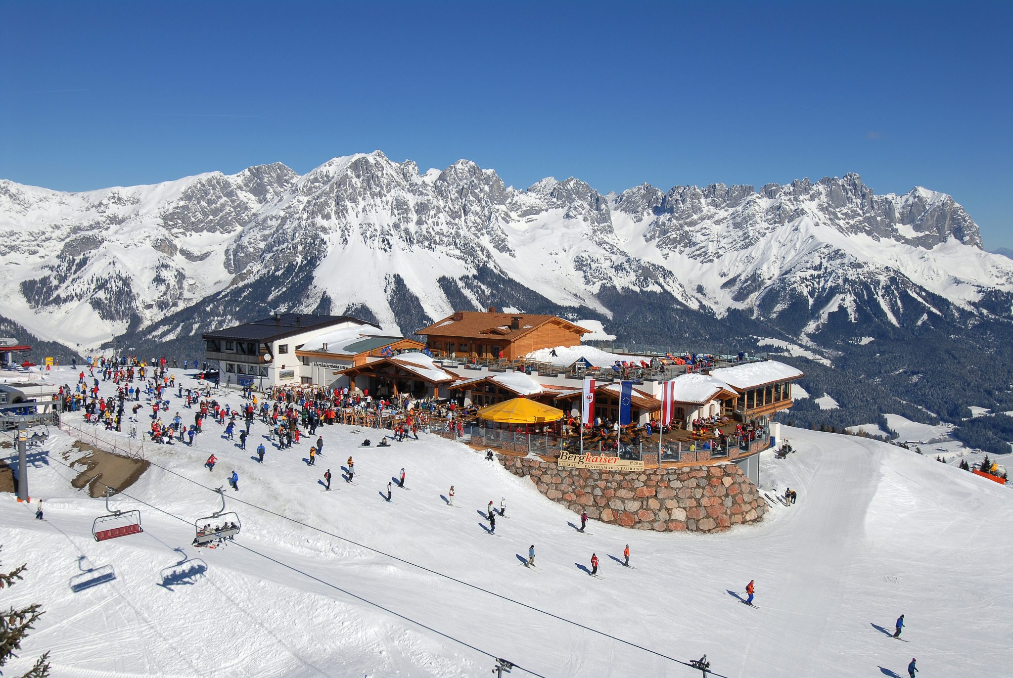 Самый высокий горнолыжный курорт. Майрхофен горнолыжный курорт. Австрия горнолыжка. Австрия Альпы горнолыжные курорты. Меерхофер курорт Австрия.