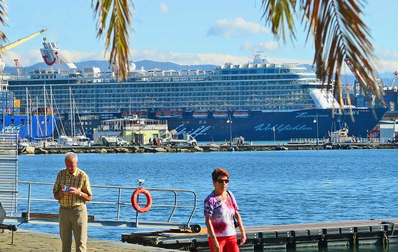 K 10 Mein Schiff 5 Im Hafen Von La Specia Reise Stories