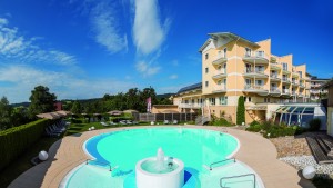 Hotel Almesberger mit Aussenpool
